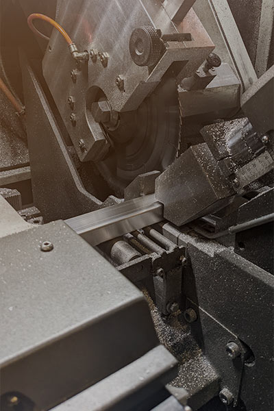 lavorazione estrusi in aluminio
